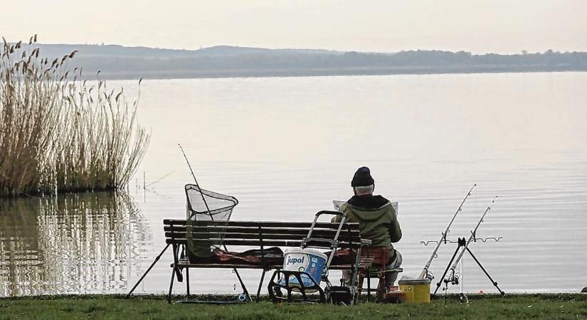 Nem emelkednek jövőre a horgászjegyárak