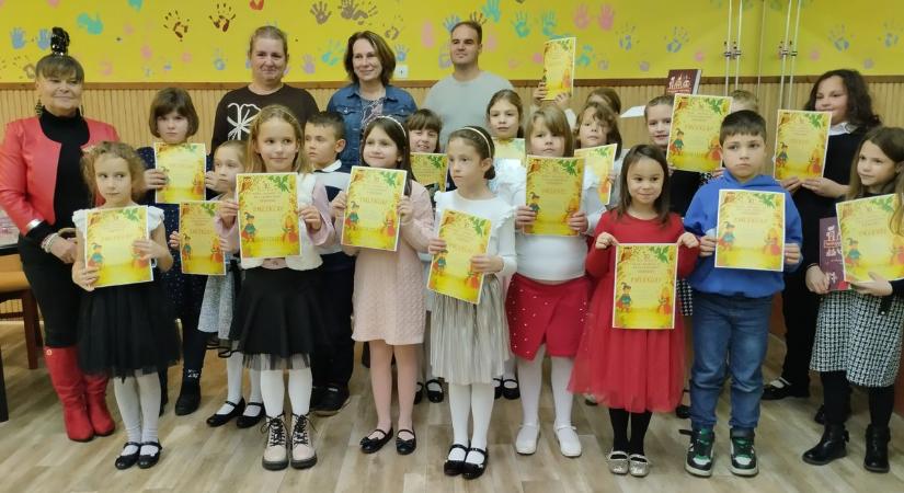 Répcementi mesemondó verseny Csepregen