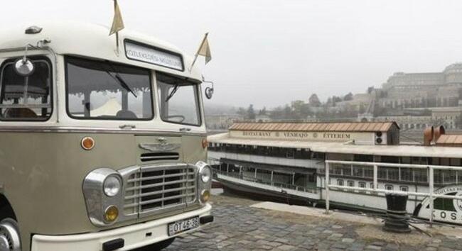 Nosztalgikus téli hétvégék Budapesten: városnézés 50 éves buszokkal