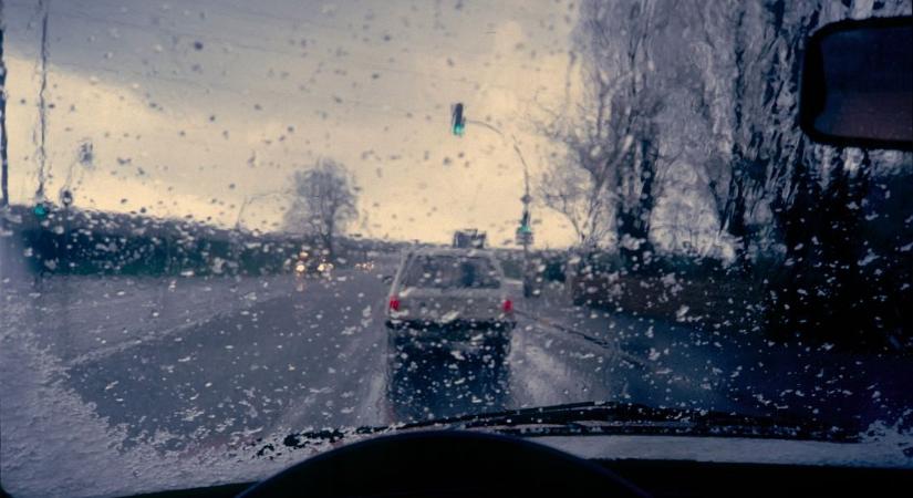 A jövőhéten berobban a tél: számoljunk viharos erejű széllel, ónosesővel és tükörjéggel