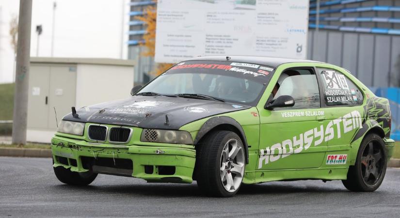 Tempós kanyarok, remek köridők (galéria  videó)