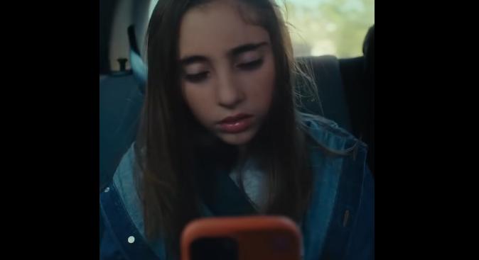 Ezért ne okostelefont vegyél a gyermekednek karácsonyra! (VIDEÓ)