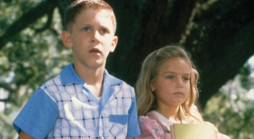 Ő volt a kicsi Forrest Gump: így néz ki 40 évesen az egykori gyerekszínész