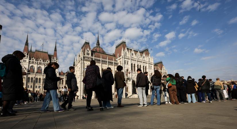 Küszöbön áll a műhús betiltása Magyarországon – Íme a parlament heti programja