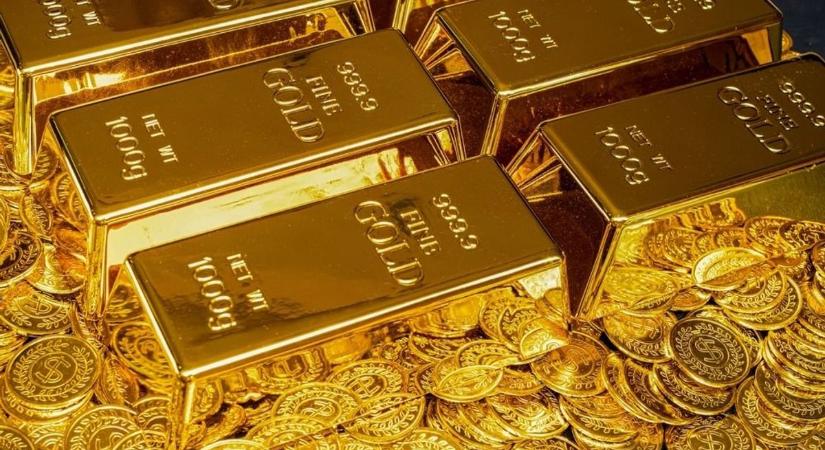 Kétszázhetvenhárommillió forintnyi aranyra bukkant egy férfi a kertjében Franciaországban