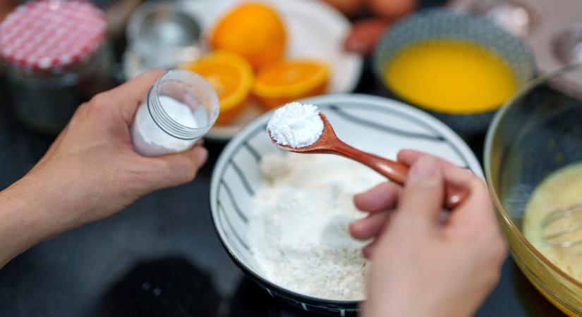 A szódabikarbóna 5 meglepő hatása – nem csak a takarításban segít
