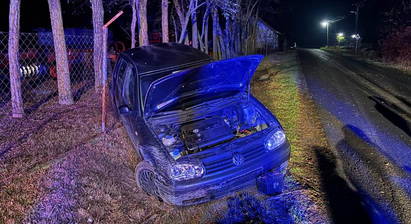 Árokba hajtott egy személyautó Orosháza külterületén