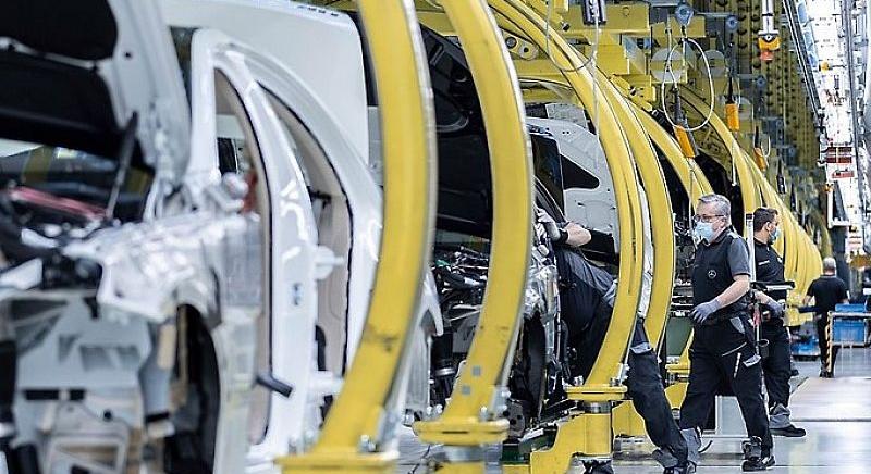 Szorosabbra fűzi kapcsolatát a Mercedes-Benz és az LG