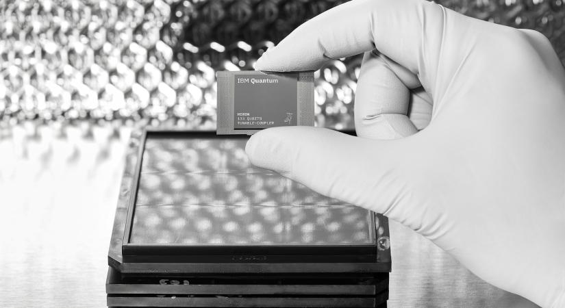 Két új kvantumprocesszort is bemutatott az IBM, egyikük tudományos áttörést hozhat magával
