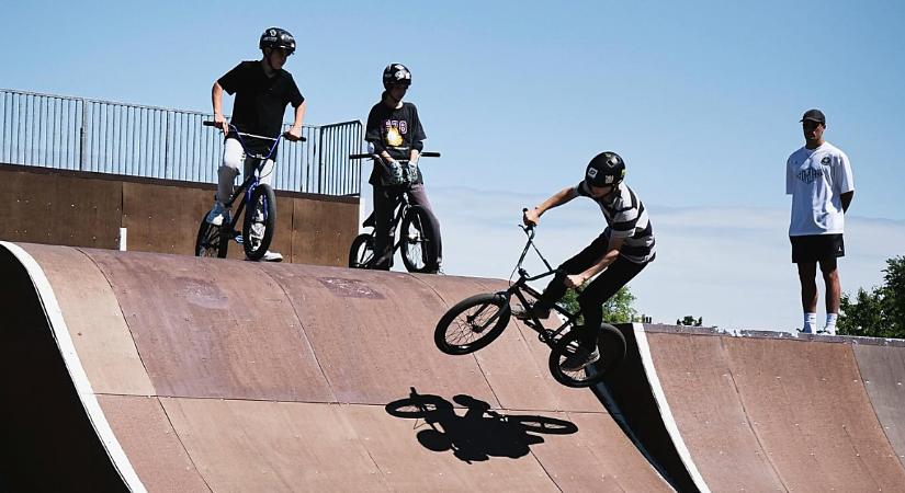 Lekapcsolták a fényeket a debreceni sportparkban, nagyon sikeres volt ez az év