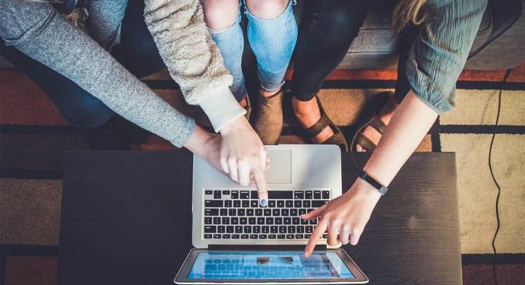 Adathalász hirdetések a Google platformján - vizsgálatot indított a GVH