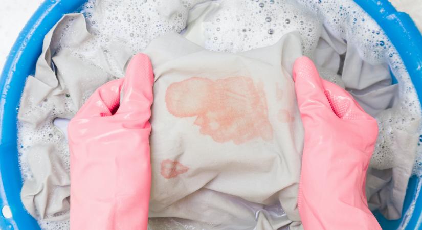Így szedd ki a vérfoltot bármelyik ruhából akkor is, ha már beleszáradt
