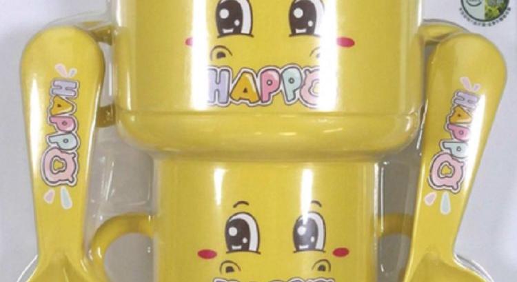 Ne használja ezt az étkészletet!