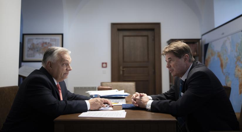 Orbán Viktor: 11 pontban állapodtunk meg - Fél évvel eltolja a kormány az üzemanyagok jövedékiadó-emelését