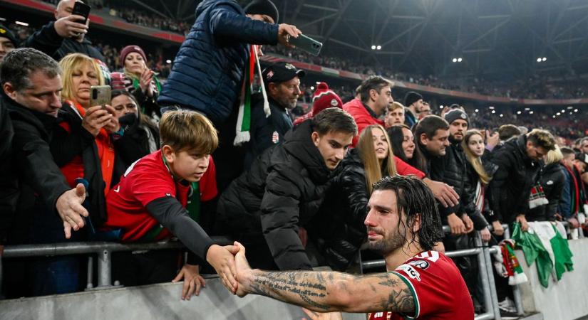 A „suttyó paraszttól” a lúzereken át a falábú válogatottig – így „szurkoltak” a nemzeti csapatnak az ellenzéki oldalon