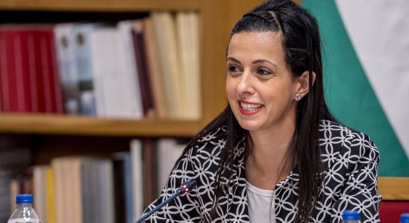 Koncz Zsófia kijelentette, minden elköltött forinttal a magyar családokat akarják segíteni, szemben azzal, amit Brüsszelben gondolnak