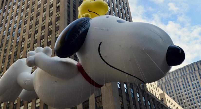 Az amerikaiak legnagyobb ünnepére, a hálaadásra helyreáll az USA légiforgalma