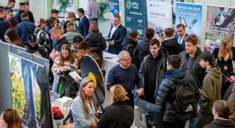 Zöld kihívás, digitális válasz – Konferencia és kiállítás a mezőgazdaság jövőjéről