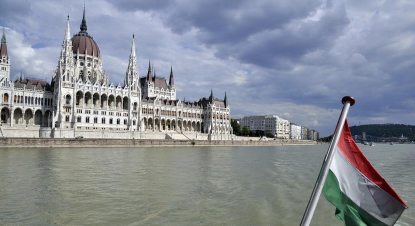 Megjött a brüsszeli ítélet: kimászhat a gödörből a magyar gazdaság?