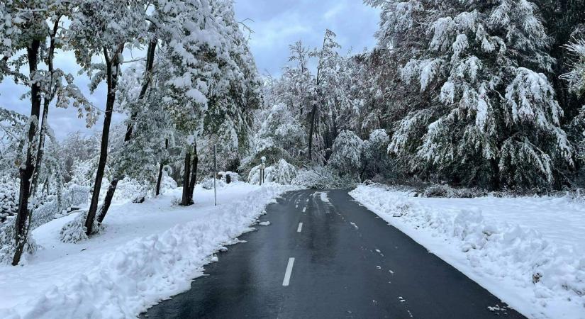 Már látni, mikor csap le a havazás Magyarországra: ezekben az országrészekben hullhat a legtöbb