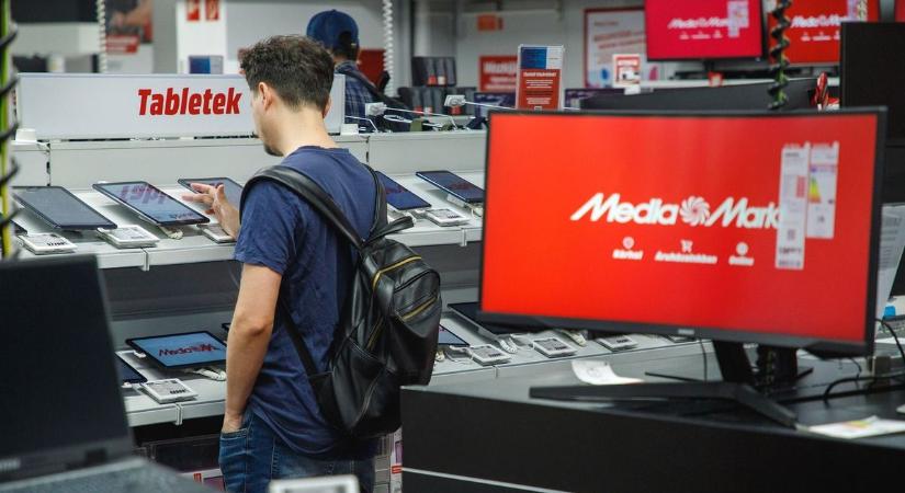 Nagybevásárlást tervez a lakosság: a magyarok csaknem fele tervez nagyobb értékű elektronikai terméket venni az utolsó negyedévben