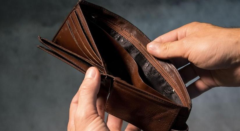 Lehet választani: a kormány beállt a vállalkozók mellé, Magyar Péterék viszont már most azon gondolkoznak, miként csatornázzák el tőlük a pénzt