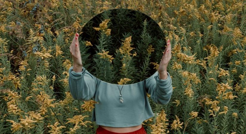 A tükör nem torzít – csak őszinte lett