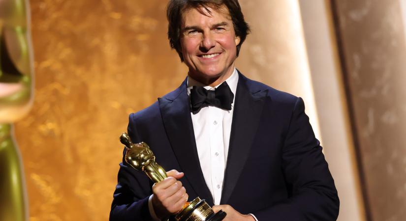 Tom Cruise sármosabb volt, mint valaha: könnyek közt vette át élete legnagyobb elismerését a hétvégén
