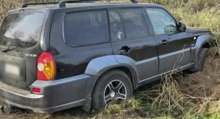 Jöttek a rokonok, és megverték a vétlen autóst Gyömrőnél