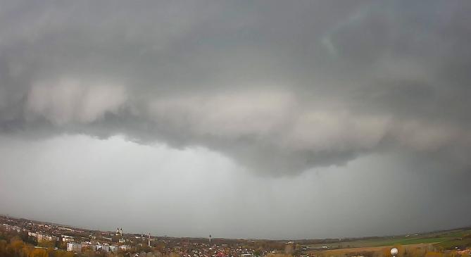 Majdnem orkán erejű széllel érkezett a vihar Kalocsára