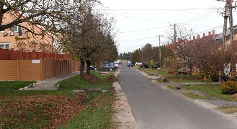 Lefotózta áldozatát a brutális kaposvári gyilkos, és kiderült: a kést nem csak a lány ellen fordította!