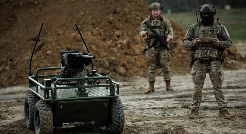A szemünk előtt születik meg a jövő hadviselése - Eddig nem látott koordinált akciót hajtottak végre az ukránok