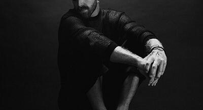 Ismét Budapesten a kanadai énekes-dalszerző - Jonathan Roy az A38 Hajón