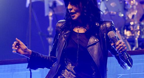 Családias, meghitt hangulat és nosztalgia Nenaval a Barba Negraban