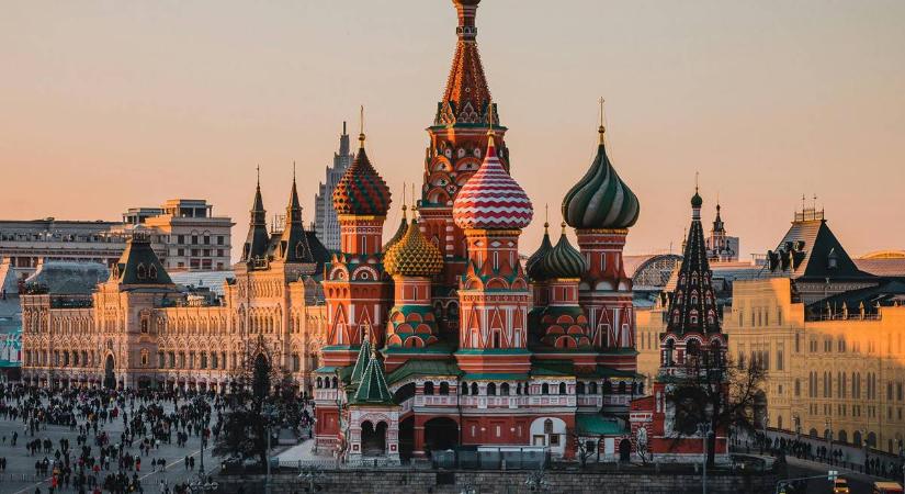 Árulkodó jelekre bukkantak az elemzők: rohamosan fogy a pénz Moszkvában, nem bírják már sokáig