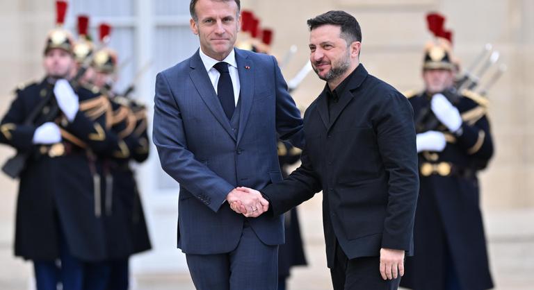 Zelenszkij száz Rafale vadászgépet rendelt Franciaországtól, „a világ egyik legnagyobb légvédelme” épülhet ki Ukrajnában
