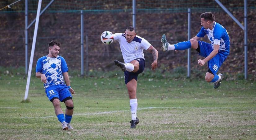 Csere nélkül is pontot szerzett a Tengelic a döntetlenek királyával szemben (galéria)