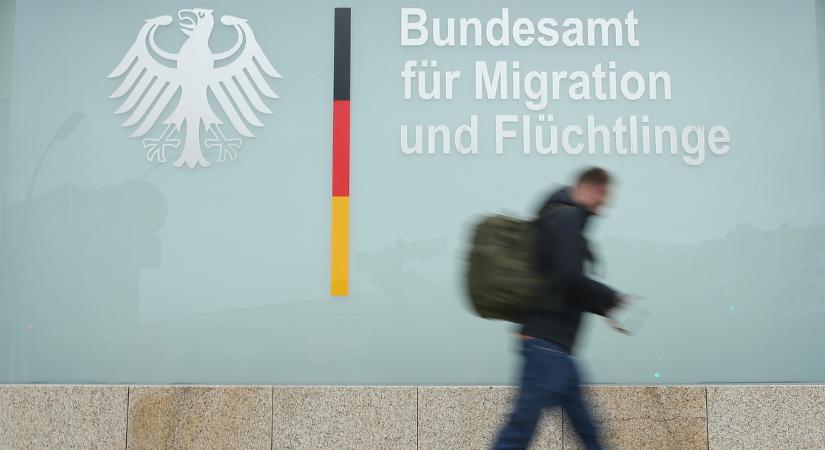 Németország fontolgatja az Ukrajnát elhagyó férfiakra vonatkozó egyszerűsített bevándorlási eljárások megszüntetését