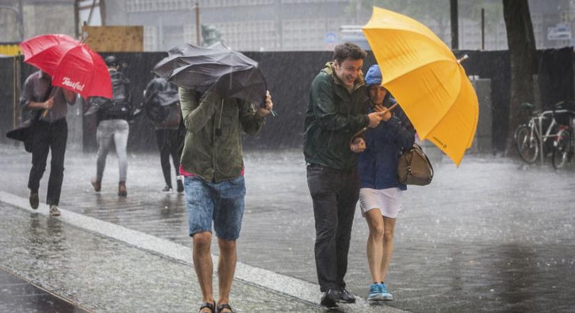 Vízszintesen esett az eső Kalocsán, brutális dolog történt az ország közepén