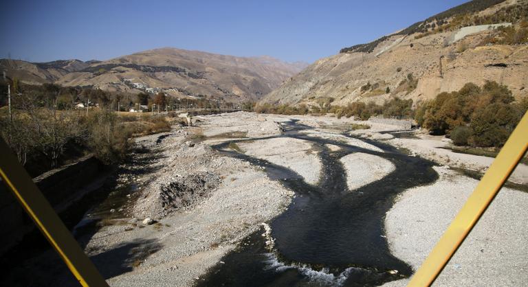 Annyira aggasztó Iránban a helyzet, hogy mesterségesen bolygatják meg az időjárást