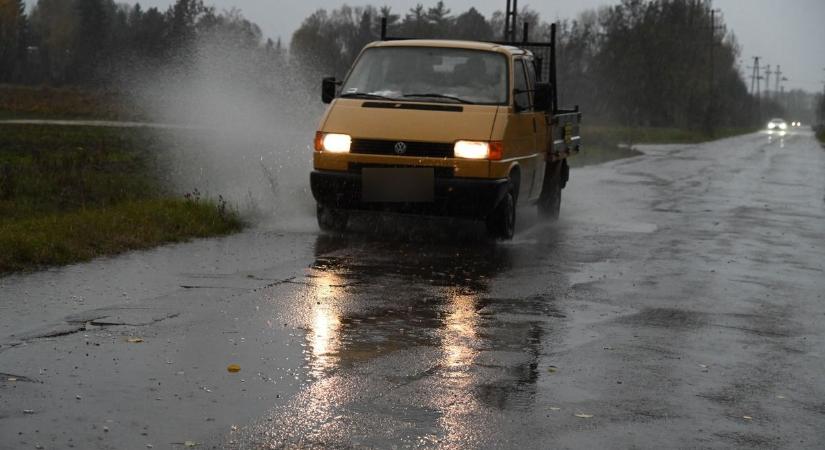Hirtelen éjszakai sötétség lett, aztán 100 km/órás széllel Szolnokra támadt a vihar – galériával