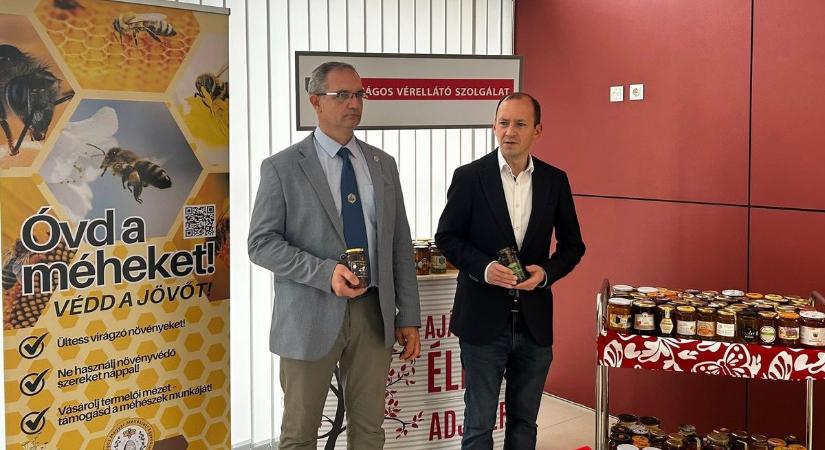 Kóstolj mézet és ments életeket!