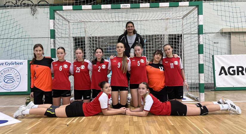 Kettős dorogi kézilabda siker Győrben