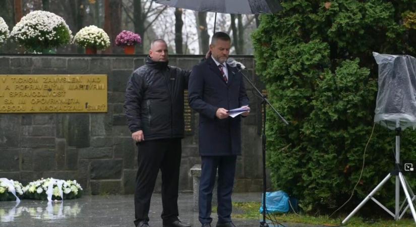 Peter Pellegrini Ficót kritizálta a Bársonyos Forradalom apropóján