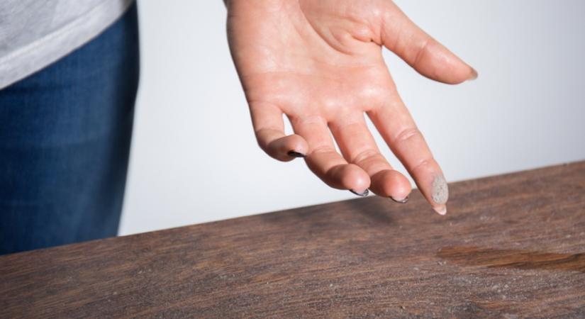 4 ok, amiért extra gyorsan porosodik a lakásod: ezért lep be mindent egy pillanat alatt!