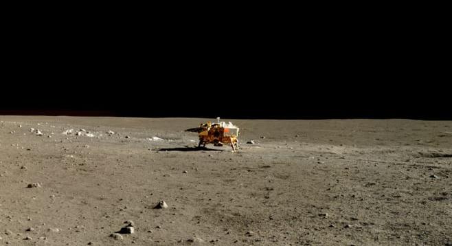 Rozsdát találtak a Holdon, 54 év után borul egy népszerű elmélet