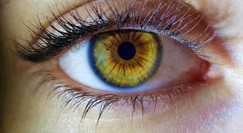 Mit árulnak el a pupilláink? – 8 ok, amiért a szembogár mérete változhat