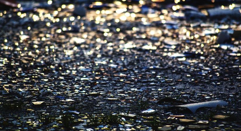 Tragikus buszbaleset: szinte minden utas meghalt a lángoló járműben