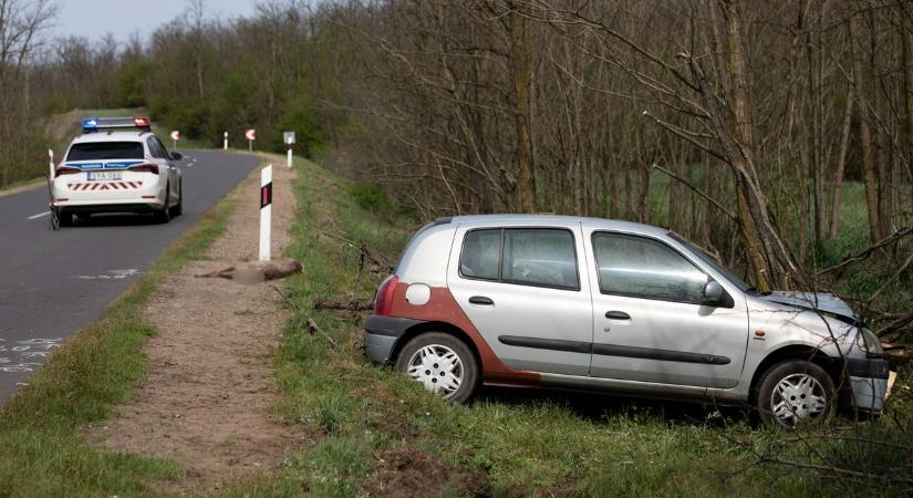 Vadgázolás miatt félpályán halad a forgalom a 67-esen