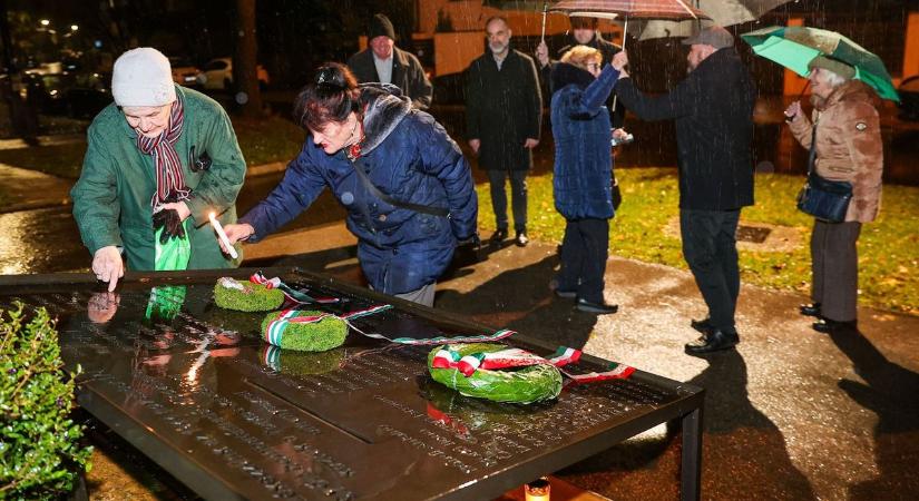 Napokig hallani lehetett a romok alá szorultakat - A Torkos-kastély bombázására emlékeztek - Képgaléria